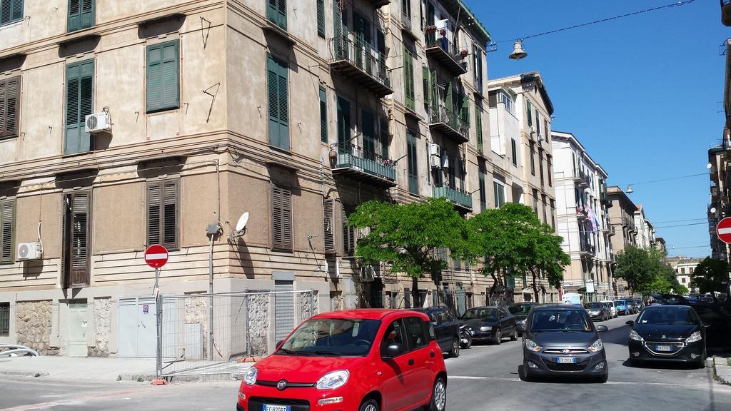Stazione Marinuzzi Palermo Exterior photo
